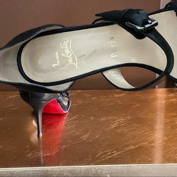 CL pumps - Picture 3 of 3